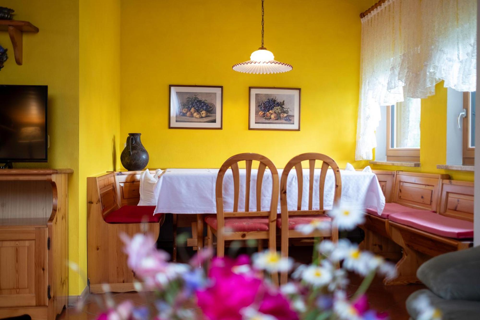 Residence Obermoarhof - Family Apartments With Pool & Playground Vandoies Ngoại thất bức ảnh
